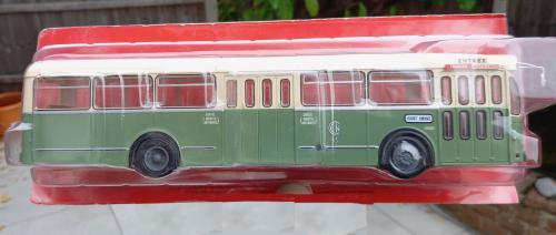 French single decker bus (green)